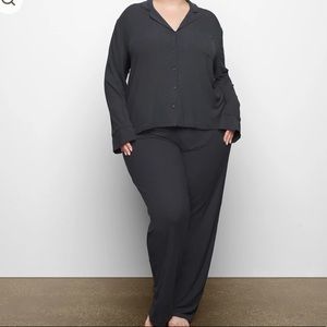 SKIMS- Soft Lounge Sleep Set in Graphite